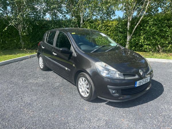 Renault Clio Hatchback, Petrol, 2009, Black
