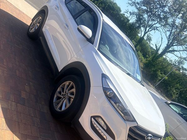 Hyundai Tucson SUV, Diesel, 2017, White