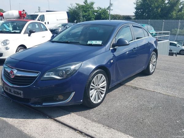 Vauxhall Insignia Hatchback, Diesel, 2016, Blue