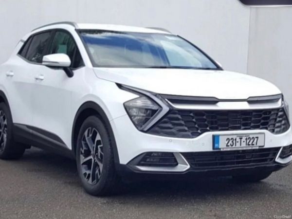 Kia Sportage SUV, Diesel Hybrid, 2023, White
