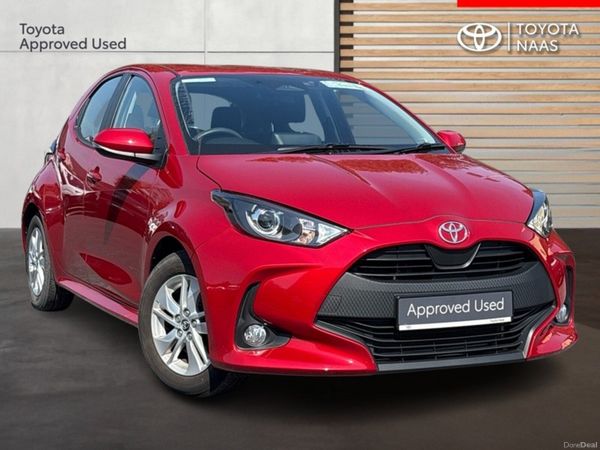 Toyota Yaris Hatchback, Petrol Hybrid, 2024, Red