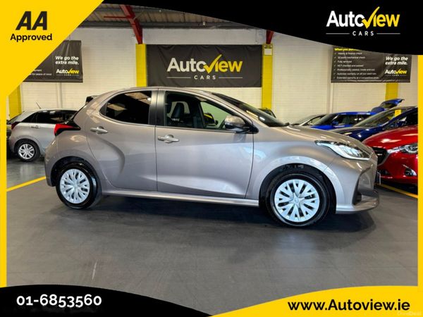 Toyota Yaris Hatchback, Petrol Hybrid, 2024, Bronze