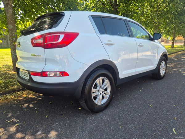 Kia Sportage SUV, Diesel, 2014, White