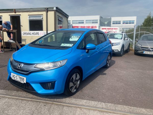 Honda Fit Hatchback, Petrol Hybrid, 2014, Blue