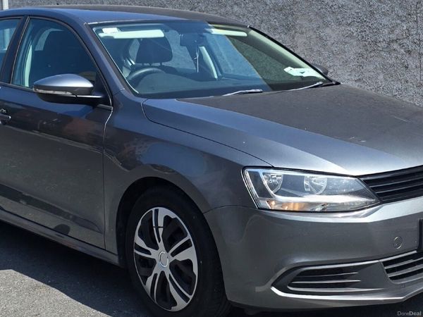 Volkswagen Jetta Saloon, Diesel, 2012, Grey