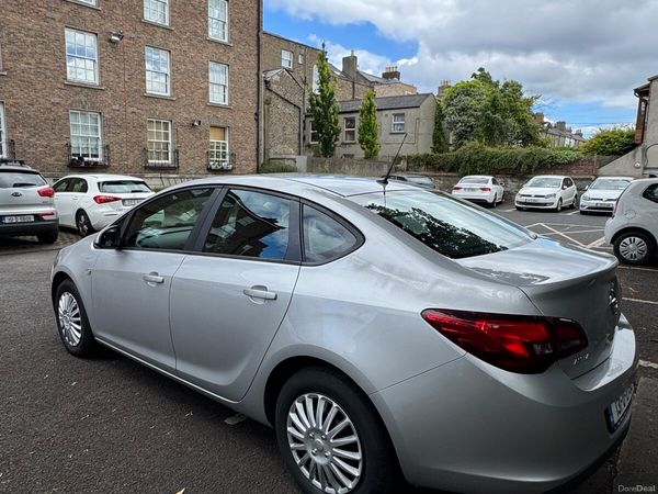 Opel Astra Saloon, Petrol, 2013, Silver