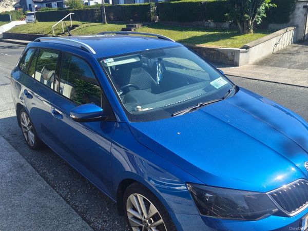 Skoda Fabia Estate, Petrol, 2015, Blue