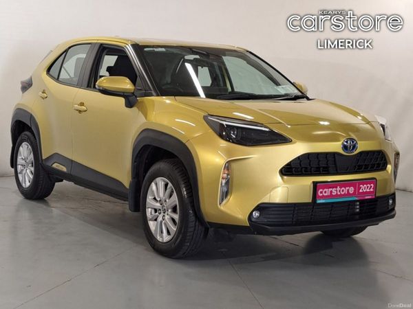 Toyota Yaris Cross Hatchback, Petrol Hybrid, 2022, Yellow