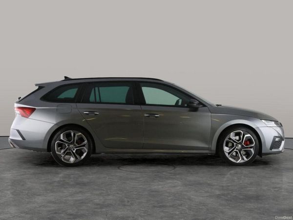 Skoda Octavia Estate, Diesel, 2024, Grey