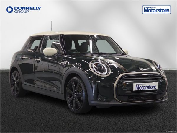 Mini Cooper Hatchback, Petrol, 2023, Green
