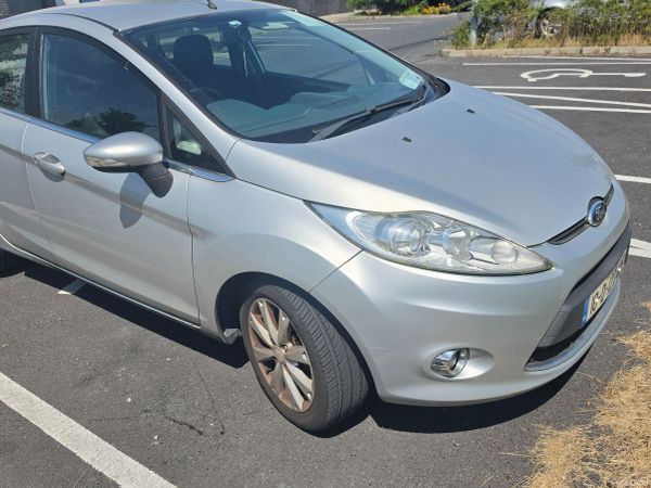 Ford Fiesta Hatchback, Diesel, 2010, Silver