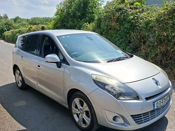 Renault Grand Scenic MPV, Diesel, 2012, Silver