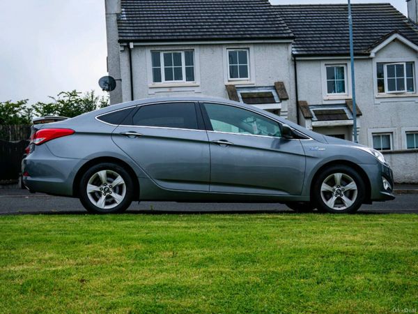 Hyundai i40 Saloon, Diesel, 2013, Silver