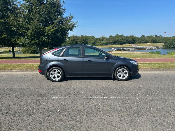 Ford Focus Hatchback, Diesel, 2010, Grey