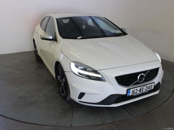 Volvo V40 Hatchback, Diesel, 2016, White