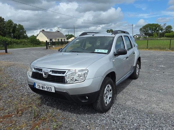 Dacia Duster SUV, Diesel, 2013, Silver