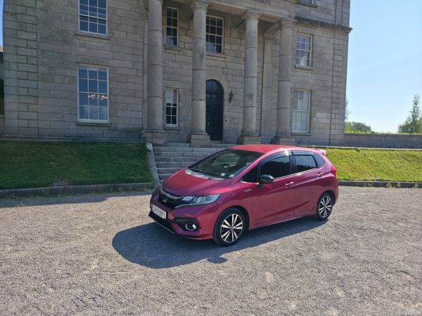 Honda Fit Hatchback, Petrol Hybrid, 2018, Red