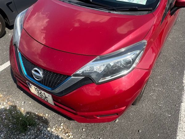 Nissan Note MPV, Petrol Hybrid, 2019, Red
