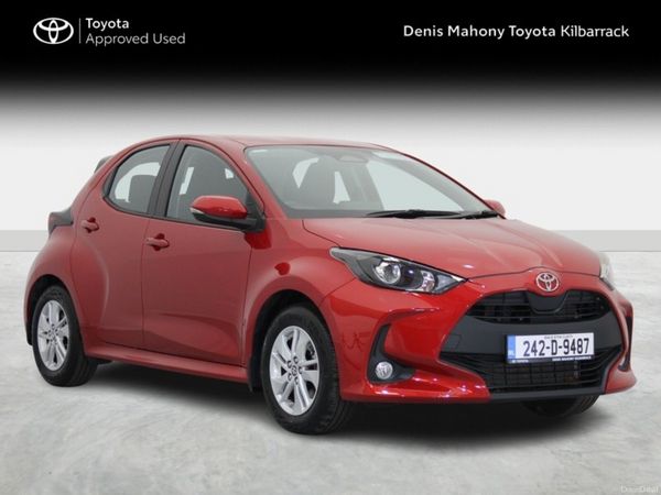 Toyota Yaris Hatchback, Petrol Hybrid, 2024, Red