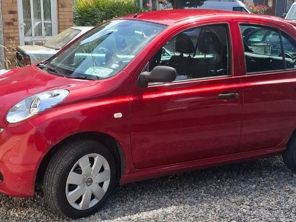 Nissan Micra Hatchback, Petrol, 2006, Red
