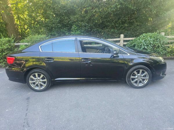 Toyota Avensis Saloon, Diesel, 2014, Black