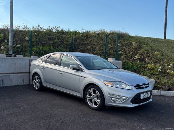 Ford Mondeo Hatchback, Diesel, 2013, Silver