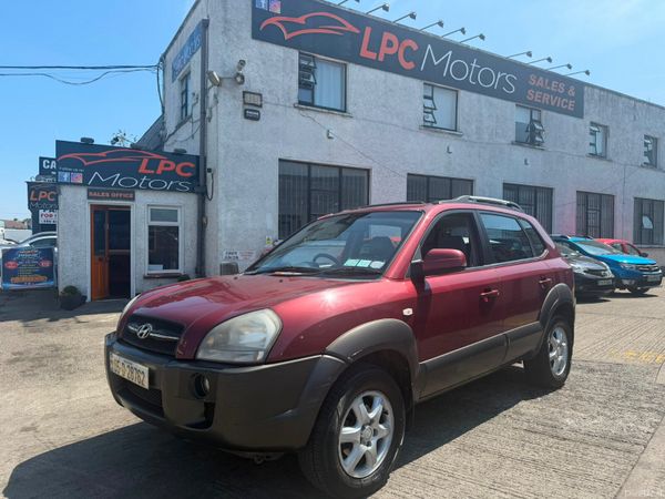 Hyundai Tucson SUV, Petrol, 2005, Red
