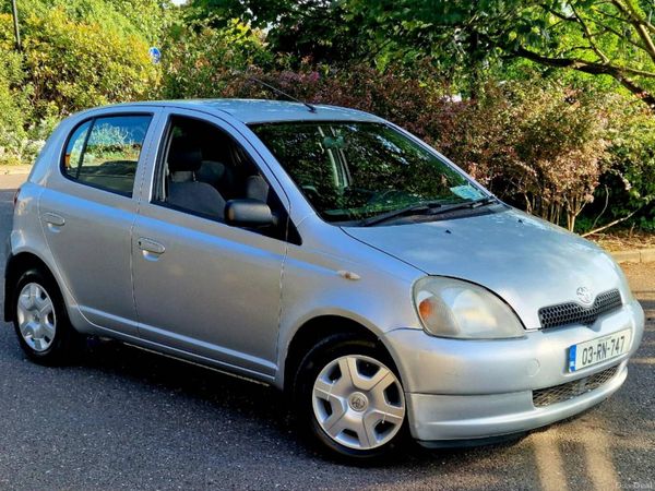Toyota Yaris Hatchback, Petrol, 2003, Silver