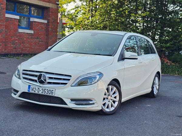 Mercedes-Benz B-Class MPV, Petrol, 2014, White
