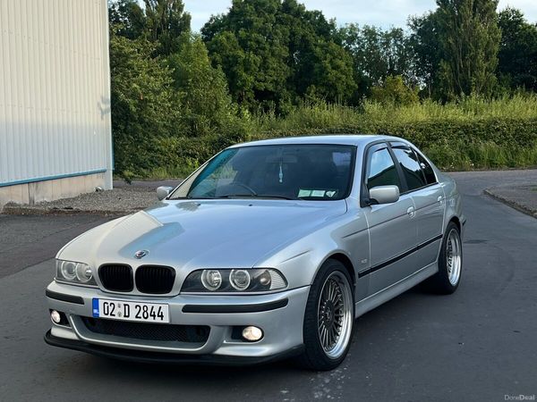 BMW 5-Series Saloon, Petrol, 2002, Silver