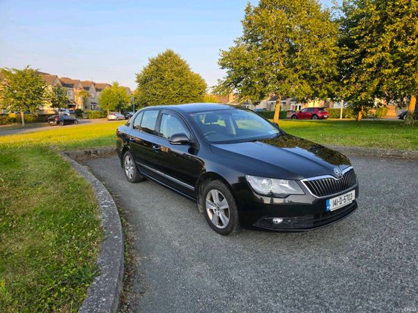 Skoda Superb Saloon, Diesel, 2014, Black