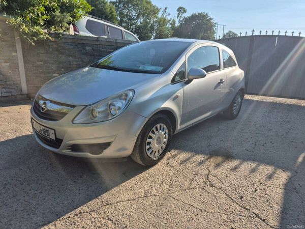 Opel Corsa Hatchback, Diesel, 2010, Silver