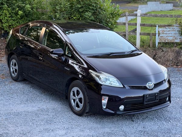 Toyota Prius Hatchback, Petrol Hybrid, 2015, Black