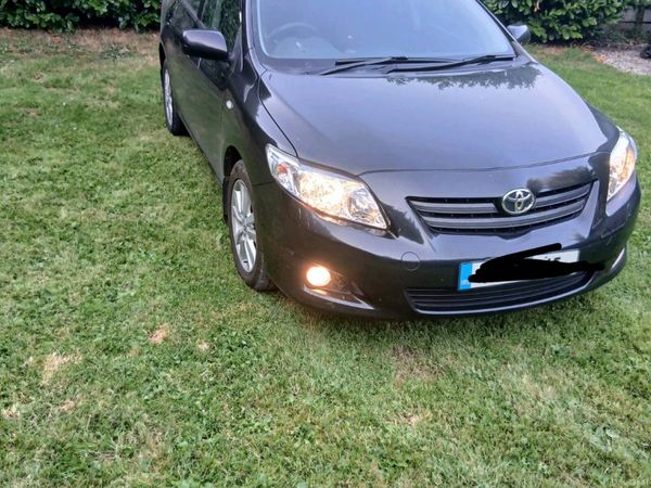 Toyota Corolla Saloon, Diesel, 2010, Black
