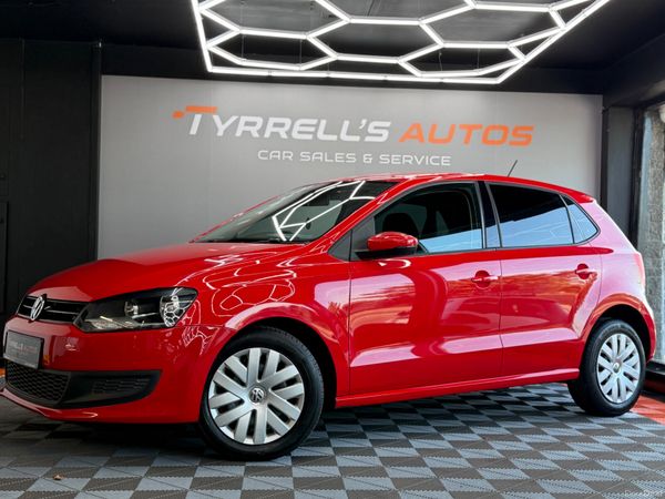 Volkswagen Polo Hatchback, Petrol, 2012, Red