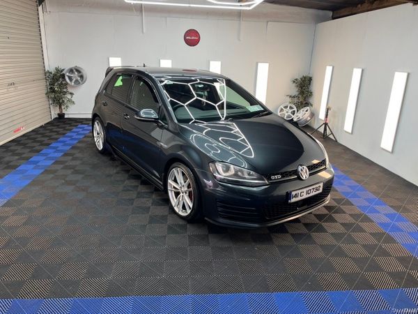 Volkswagen Golf Hatchback, Diesel, 2014, Grey