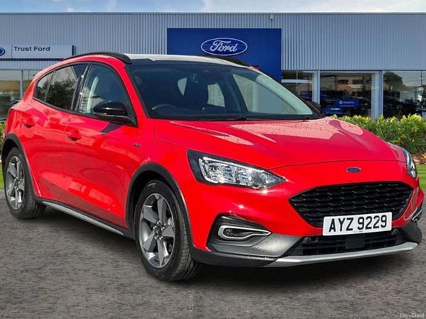 Ford Focus Hatchback, Petrol, 2021, Red