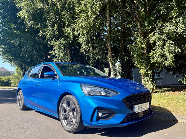 Ford Focus Hatchback, Diesel, 2021, Blue