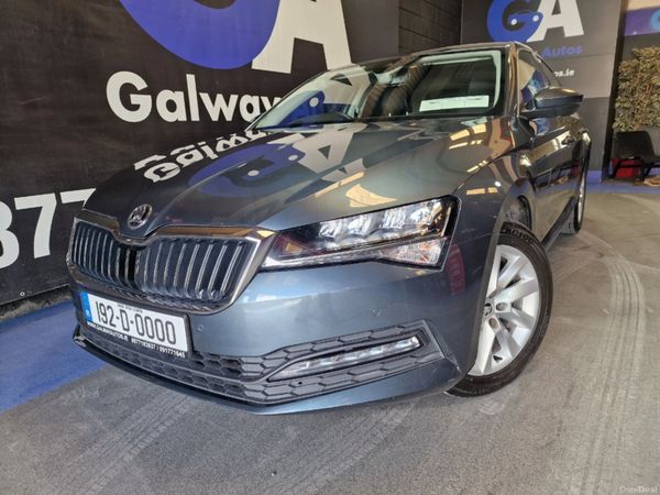 Skoda Superb Hatchback, Petrol, 2019, Grey
