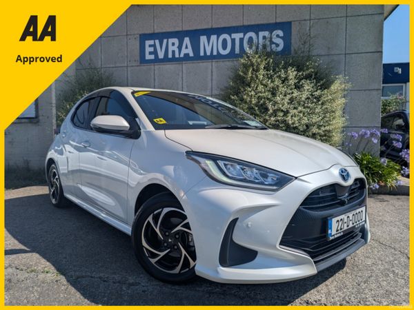 Toyota Yaris Hatchback, Petrol Hybrid, 2022, White
