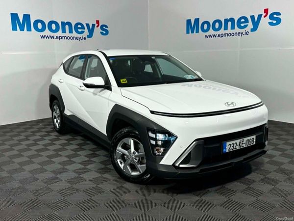 Hyundai KONA MPV, Petrol Hybrid, 2023, White