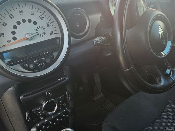 Mini One Hatchback, Petrol, 2011, Red