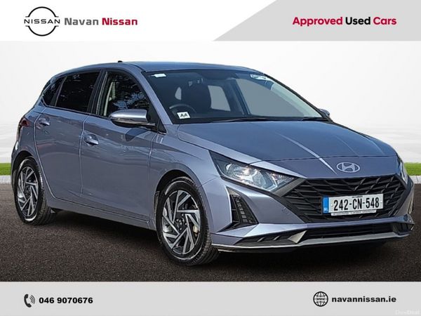 Hyundai i20 Hatchback, Petrol, 2024, Blue