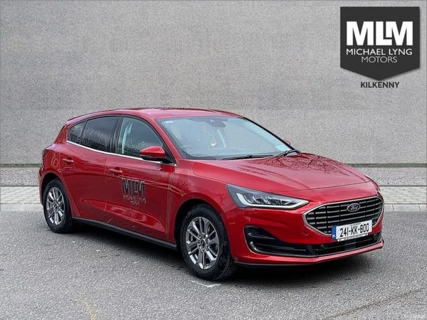 Ford Focus Hatchback, Petrol, 2024, Red