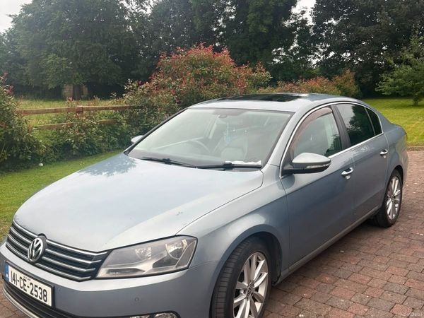 Volkswagen Passat Saloon, Diesel, 2014, Grey