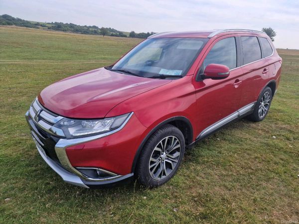 Mitsubishi Outlander SUV, Diesel, 2017, Red