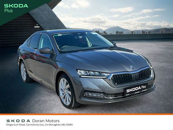Skoda Octavia Hatchback, Diesel, 2024, Grey