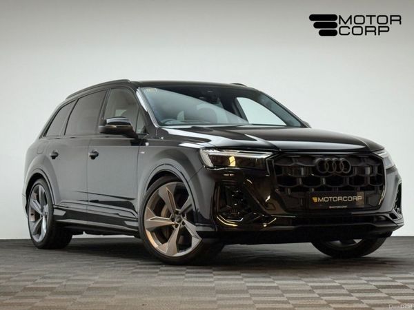 Audi Q7 SUV, Petrol Plug-in Hybrid, 2026, Black