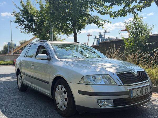 Skoda Octavia Estate/Jeep, Petrol, 2007, Silver