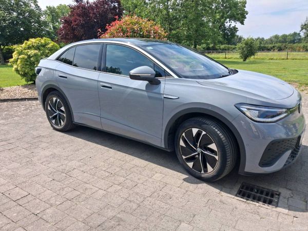 Volkswagen ID.5 Estate, Electric, 2023, Grey